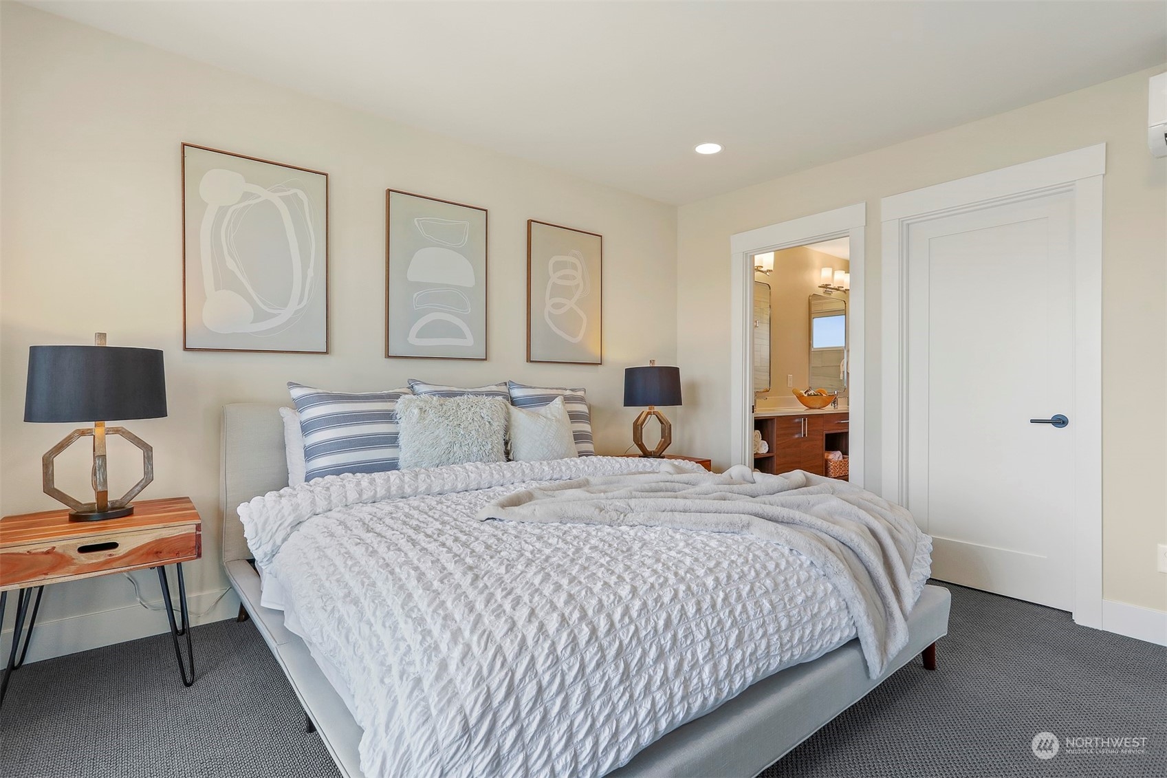 520 North 48th Street, Unit B Seattle, WA 98103 - Photo 25 of 38 a bedroom with bed and window