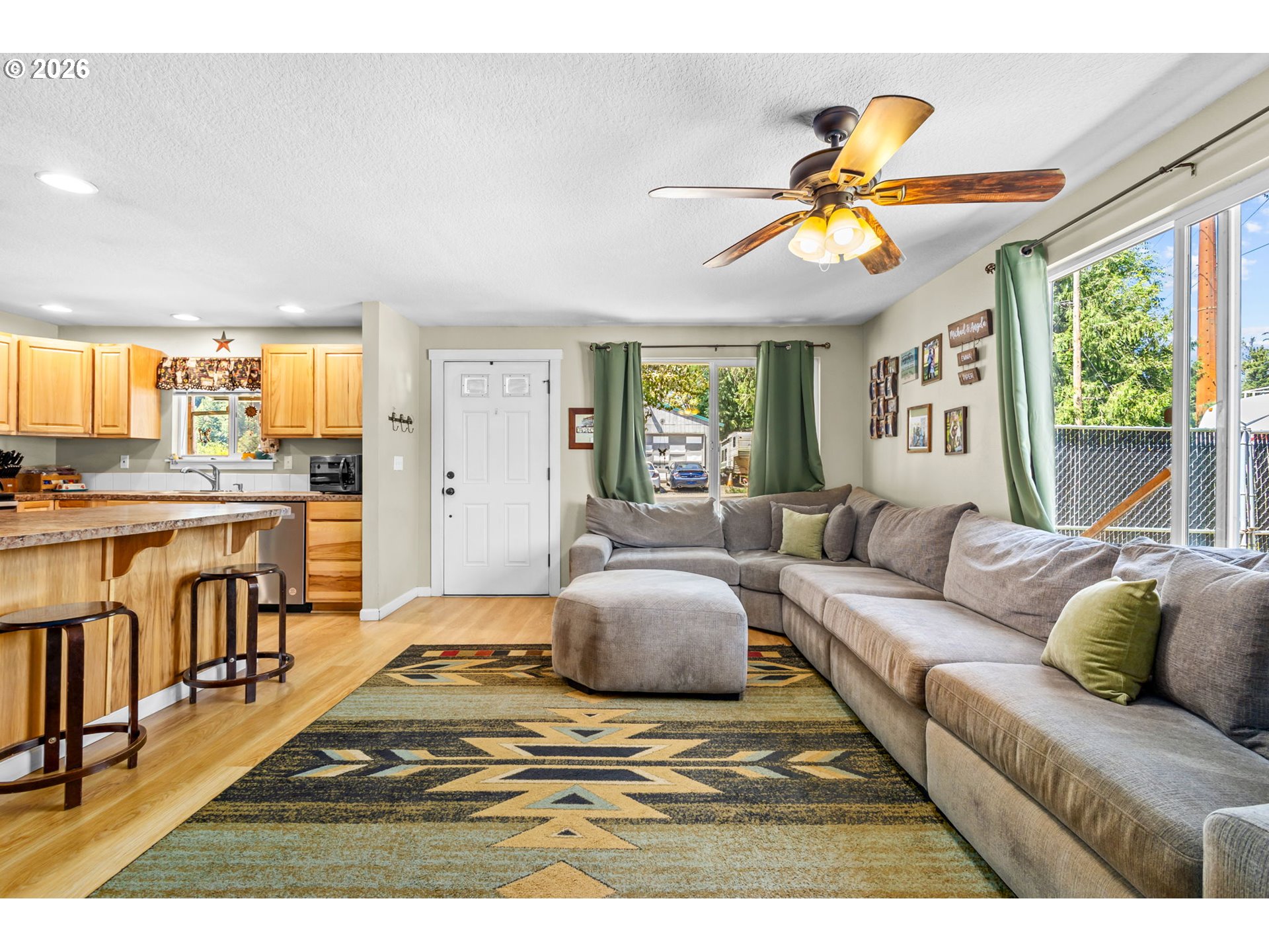 402 Southwest Ivy Road Estacada, OR 97023 - Photo 8 of 39
