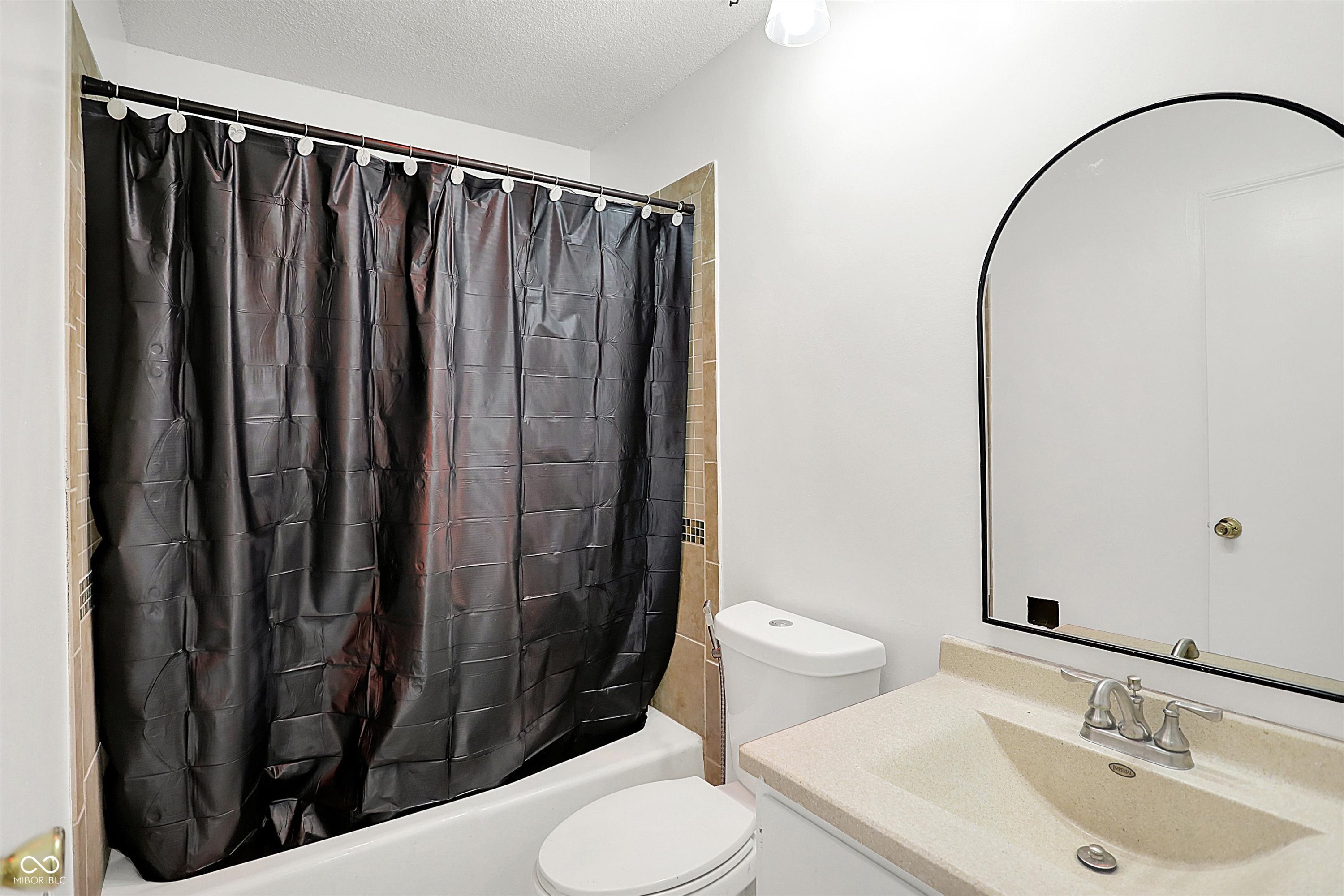 7642 Lancer Lane Lawrence, IN 46226 - Photo 29 of 36