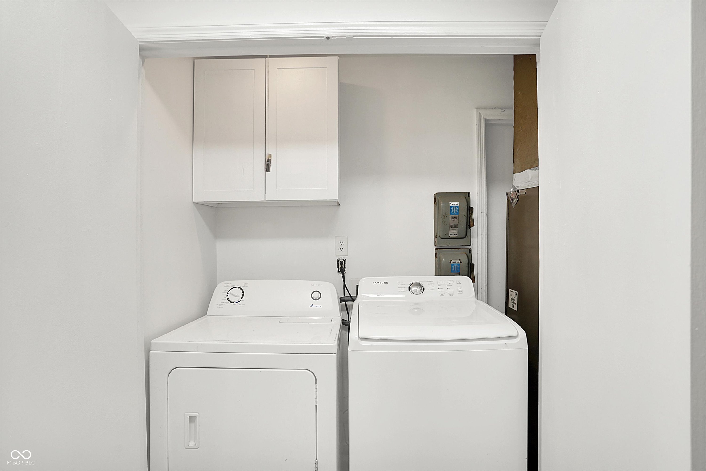 7642 Lancer Lane Lawrence, IN 46226 - Photo 10 of 36