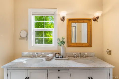 $1,698,000 | 4300 Warm Springs Road, Glen Ellen, CA 95442