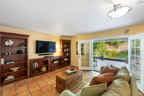 $1,698,000 | 4300 Warm Springs Road, Glen Ellen, CA 95442