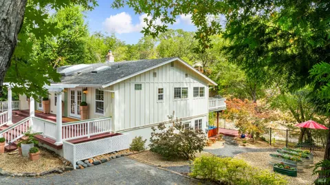 $1,698,000 | 4300 Warm Springs Road, Glen Ellen, CA 95442