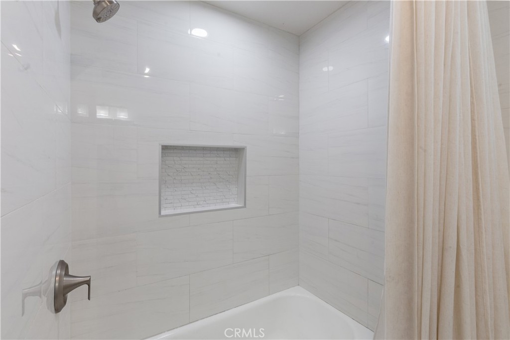 834 South Riverside Avenue Rialto, CA 92376 - Photo 22 of 30 Main Bathroom