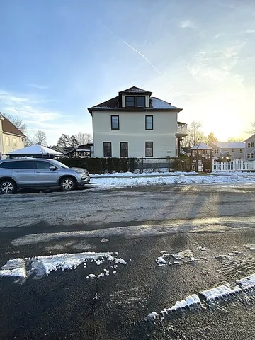 $264,900 | 521 Liberty Street, Springfield, MA 01104