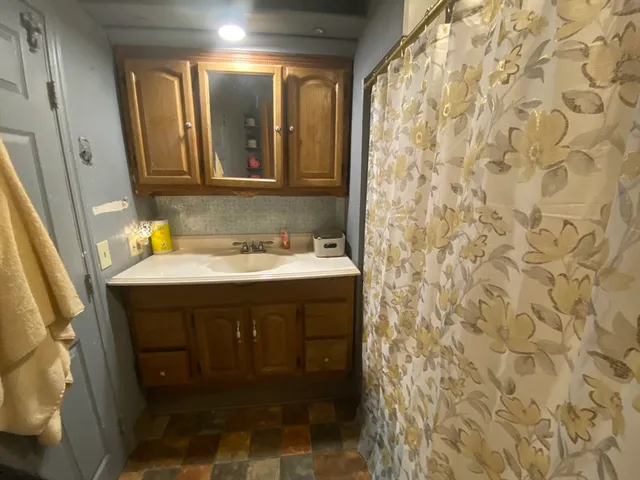 $264,900 | 521 Liberty Street, Springfield, MA 01104