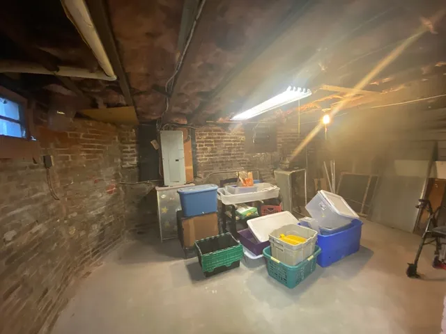 $264,900 | 521 Liberty Street, Springfield, MA 01104