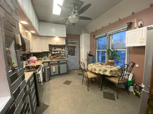 $264,900 | 521 Liberty Street, Springfield, MA 01104