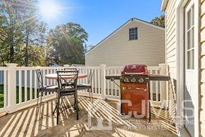 39 Morningside Road Colonia, NJ 07067 - Photo 6 of 30 a outdoor view with a sitting space