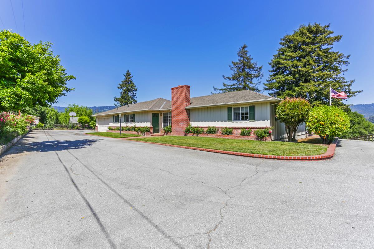 906 Casserly Road Watsonville, CA 95076 - Photo 5 of 34 Gallery Image 5