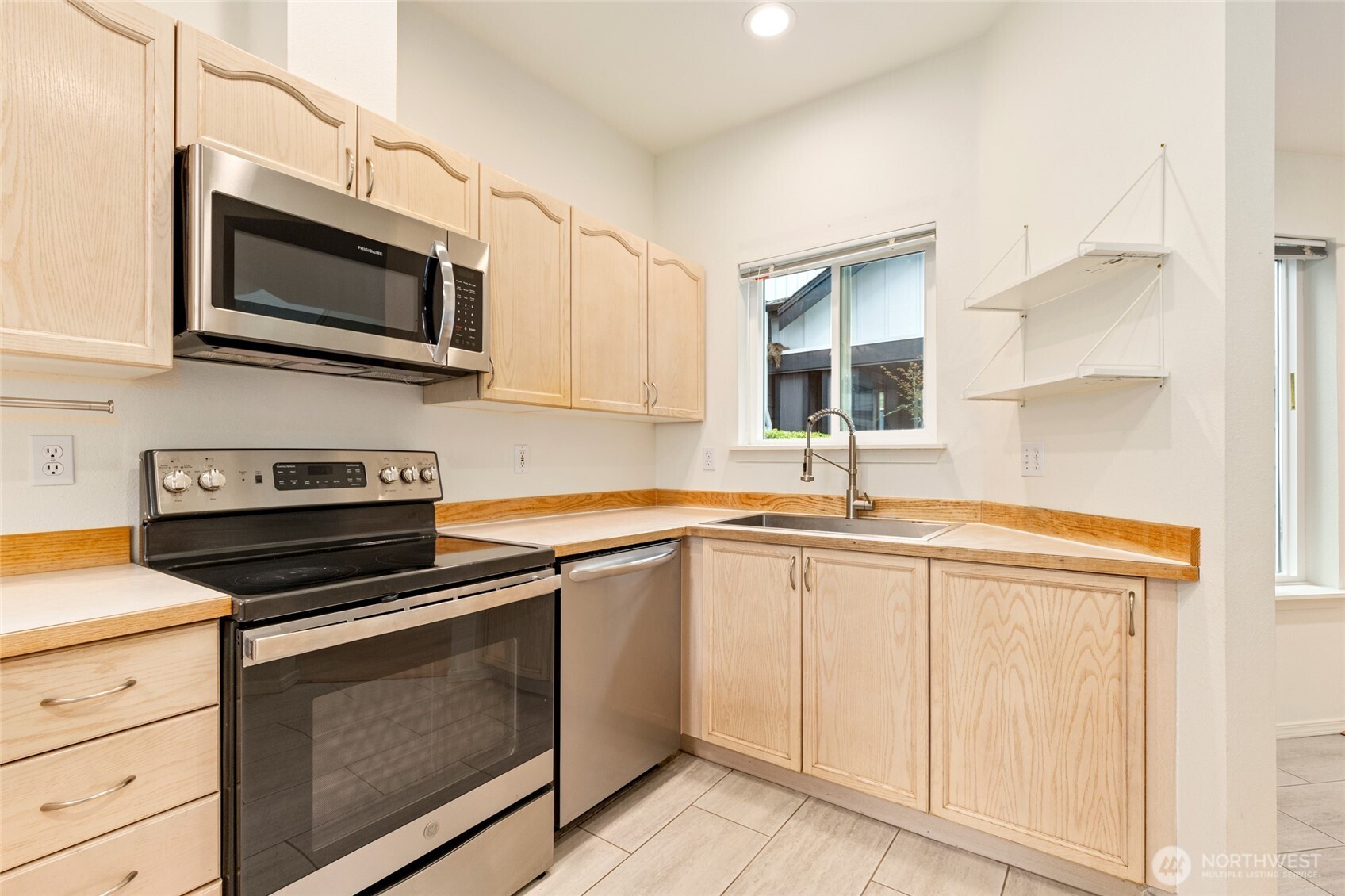 22619 4th Avenue West, Unit 3103 Bothell, WA 98021 - Photo 9 of 26