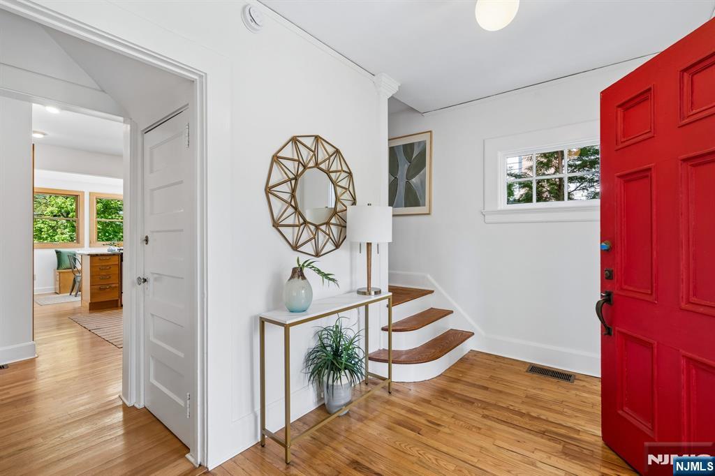 16 Duryea Road Montclair, NJ 07043 - Photo 3 of 39