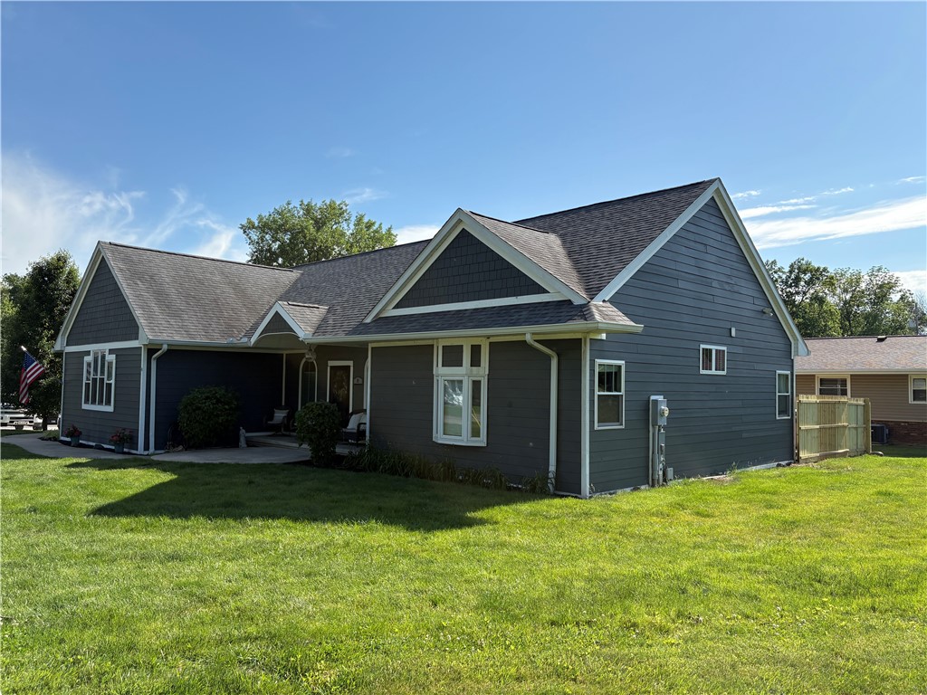 11 Country Club Road Paris, IL 61944 - Photo 5 of 19