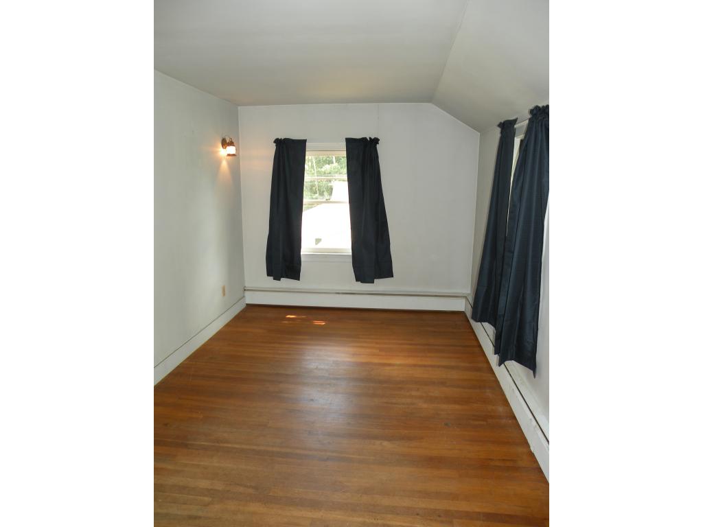 88 Birchwood Road Manchester, NH 03104 - Photo 16 of 22 Gallery Image 16
