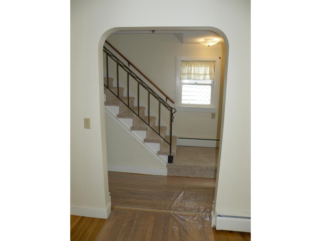 88 Birchwood Road Manchester, NH 03104 - Photo 5 of 22 Gallery Image 5