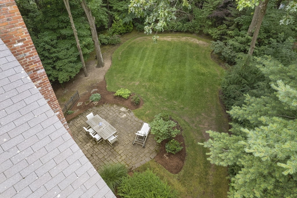 86 Whittier Road Wellesley, MA 02481 - Photo 36 of 39