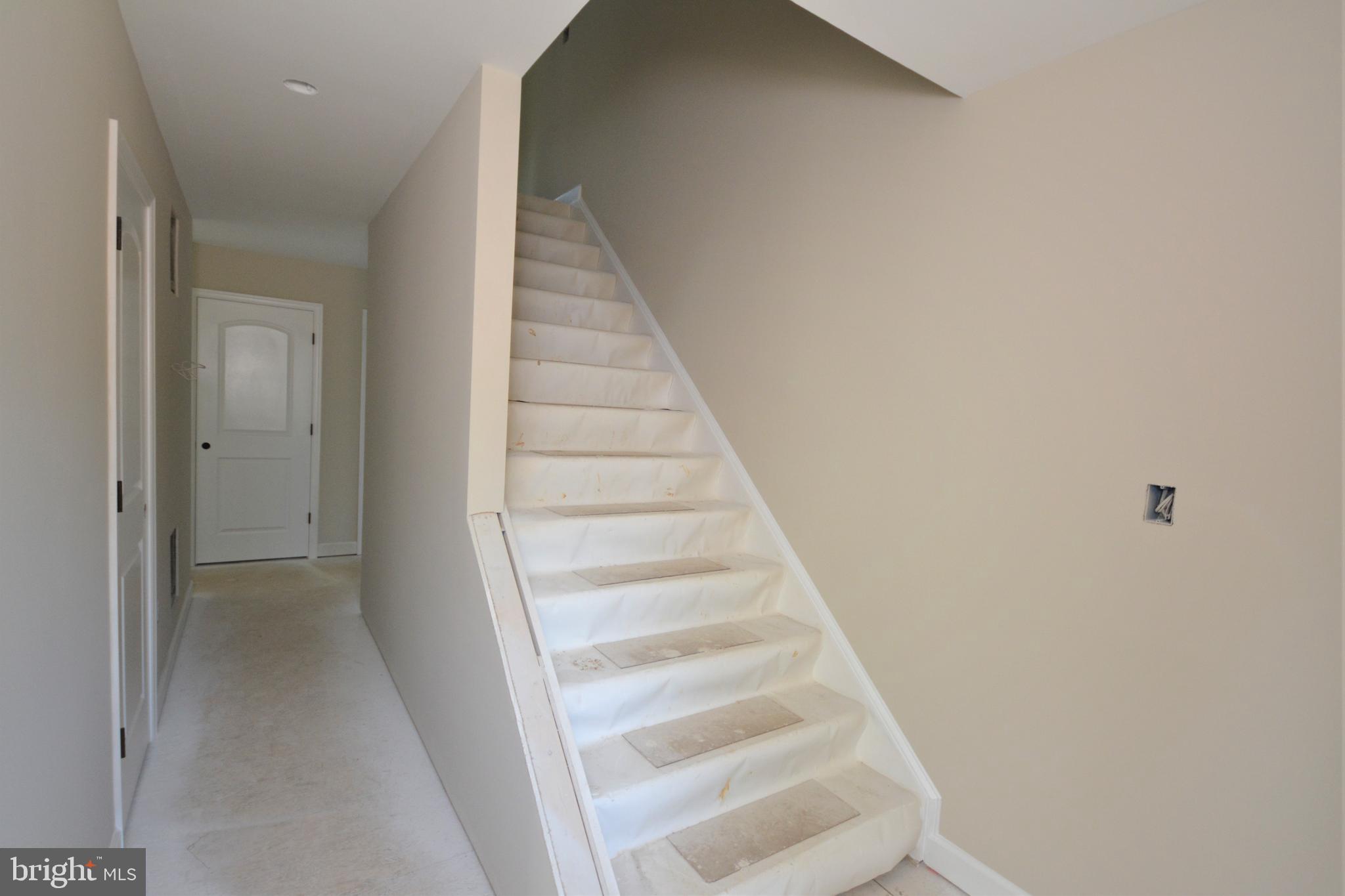 Lower Valley Road Strasburg, VA 22657 - Photo 21 of 37 MAIN HALLWAY HAS COAT CLOSET