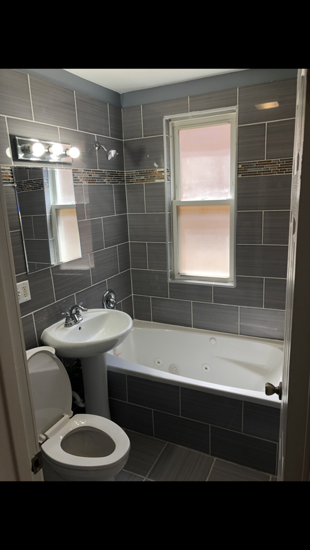4027 West Cermak Road Chicago, IL 60623 - Photo 3 of 15