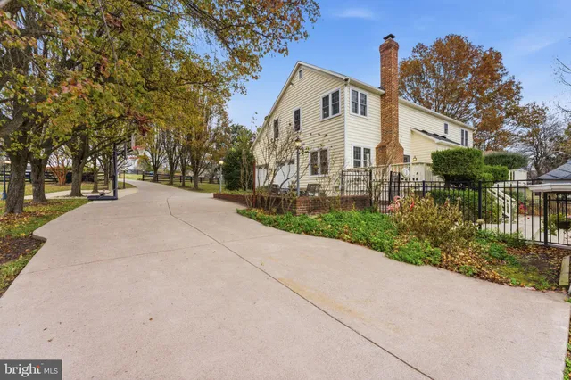 $1,339,000 | 15700 Trapshire Court, Waterford, VA 20197