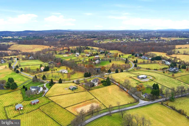 $1,339,000 | 15700 Trapshire Court, Waterford, VA 20197