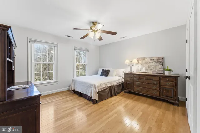 $1,339,000 | 15700 Trapshire Court, Waterford, VA 20197