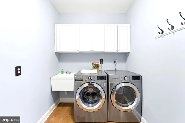 $1,339,000 | 15700 Trapshire Court, Waterford, VA 20197