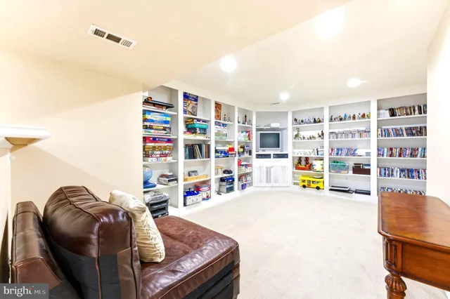 $1,339,000 | 15700 Trapshire Court, Waterford, VA 20197