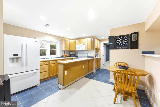 $1,339,000 | 15700 Trapshire Court, Waterford, VA 20197