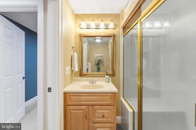 $1,339,000 | 15700 Trapshire Court, Waterford, VA 20197