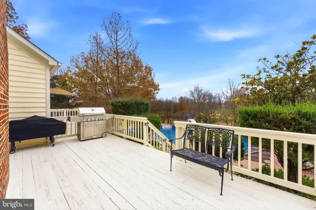 $1,339,000 | 15700 Trapshire Court, Waterford, VA 20197