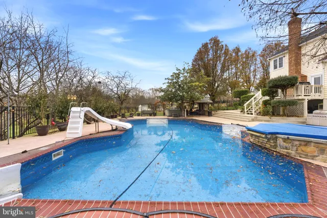 $1,339,000 | 15700 Trapshire Court, Waterford, VA 20197