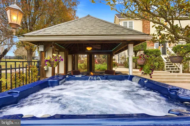 $1,339,000 | 15700 Trapshire Court, Waterford, VA 20197