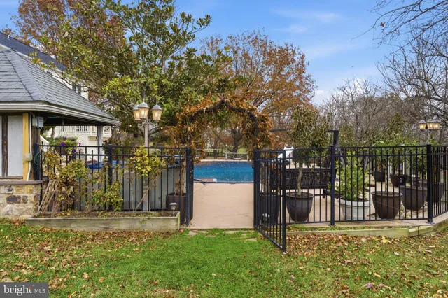 $1,339,000 | 15700 Trapshire Court, Waterford, VA 20197