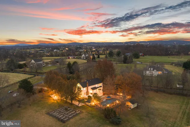 $1,339,000 | 15700 Trapshire Court, Waterford, VA 20197