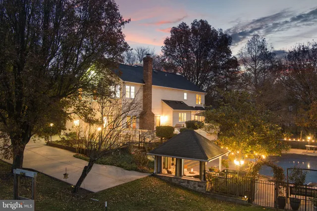 $1,339,000 | 15700 Trapshire Court, Waterford, VA 20197