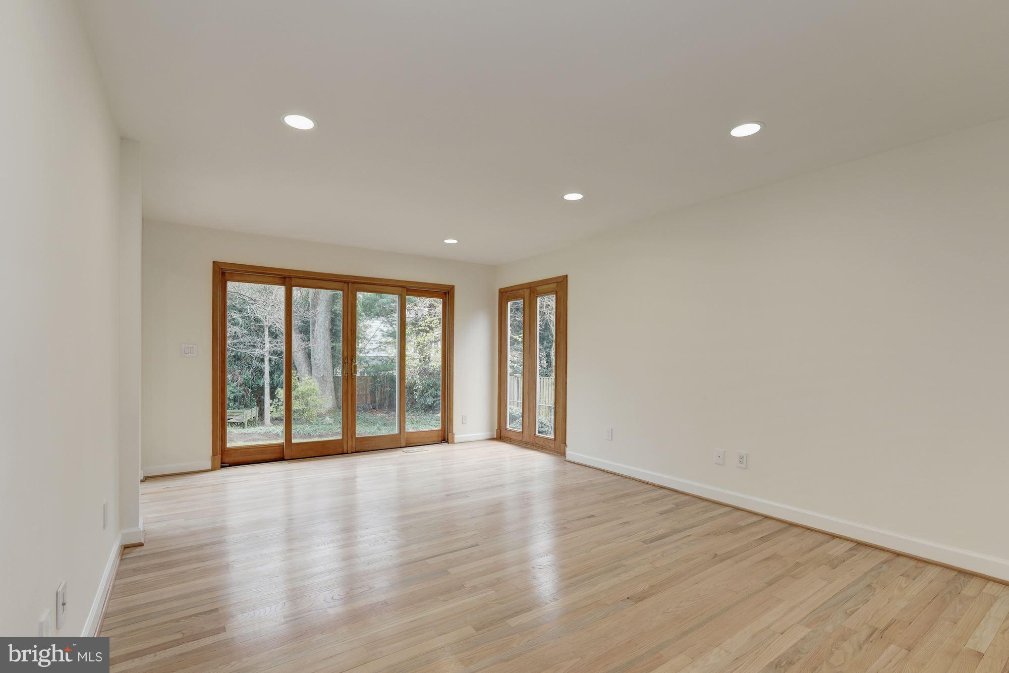 5826 Conway Road Bethesda, MD 20817 - Photo 11 of 30 Main floor family room or studio