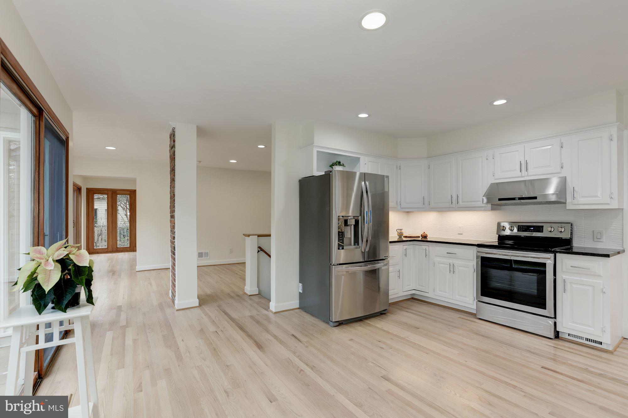 5826 Conway Road Bethesda, MD 20817 - Photo 3 of 30 Kitchen