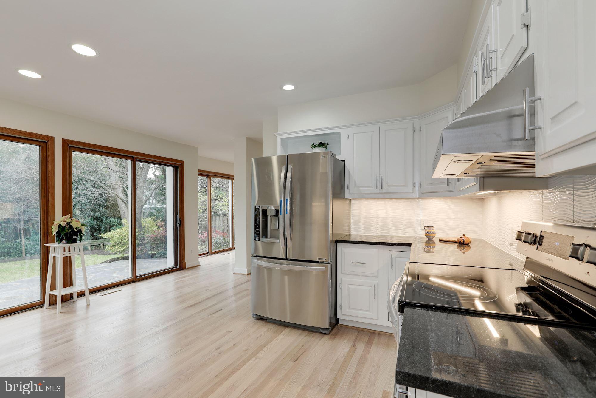 5826 Conway Road Bethesda, MD 20817 - Photo 5 of 30 Kitchen