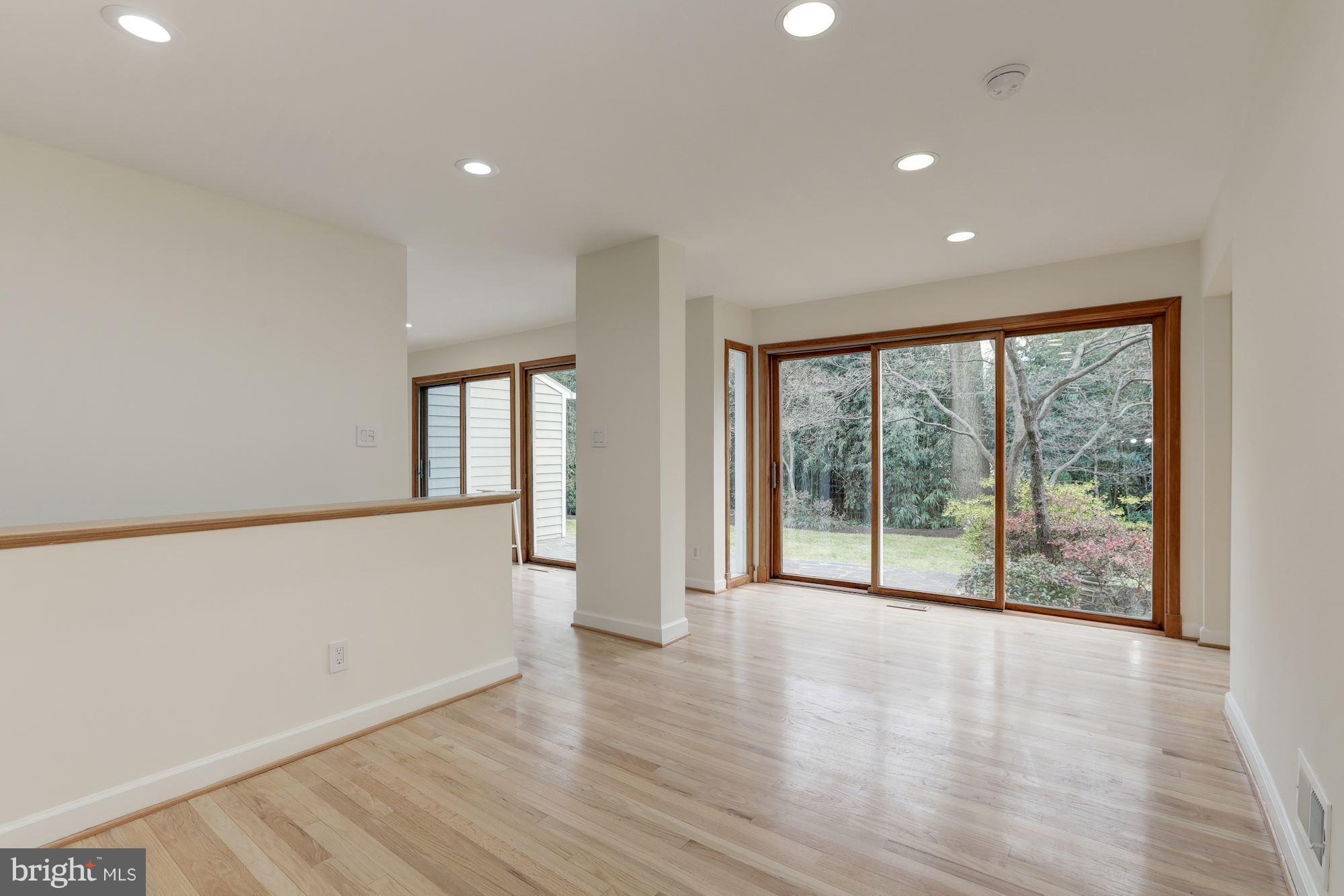 5826 Conway Road Bethesda, MD 20817 - Photo 7 of 30 Dining Room