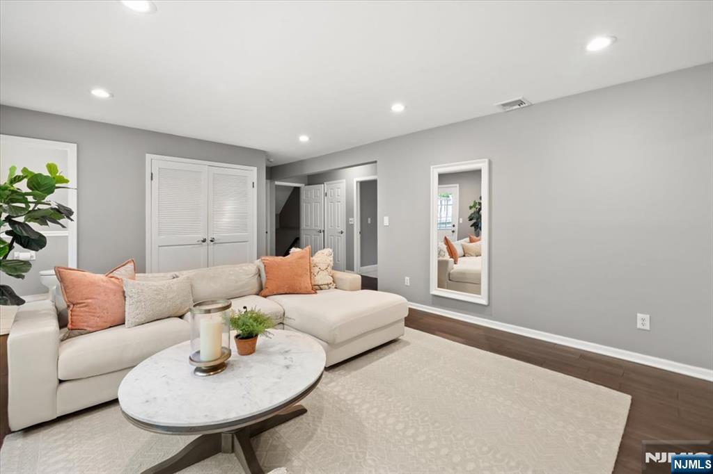 474 Stevens Avenue Ridgewood, NJ 07450 - Photo 13 of 36
