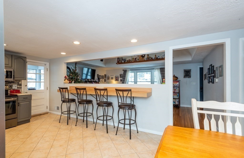 11 Kent Road Lynn, MA 01904 - Photo 15 of 38 Gallery Image 15
