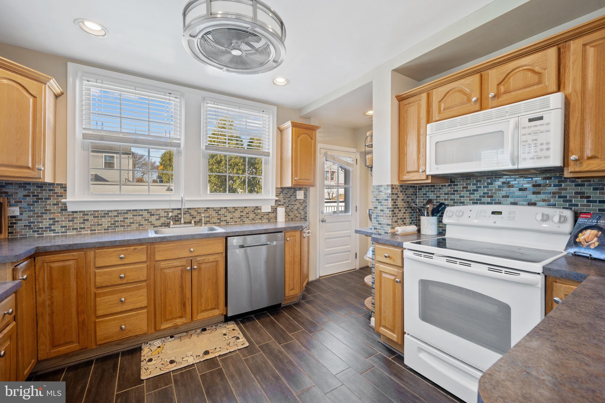222 Lynbrooke Road Springfield, PA 19064 - Photo 13 of 42 Kitchen featuring Newly Installed Luxury Flooring