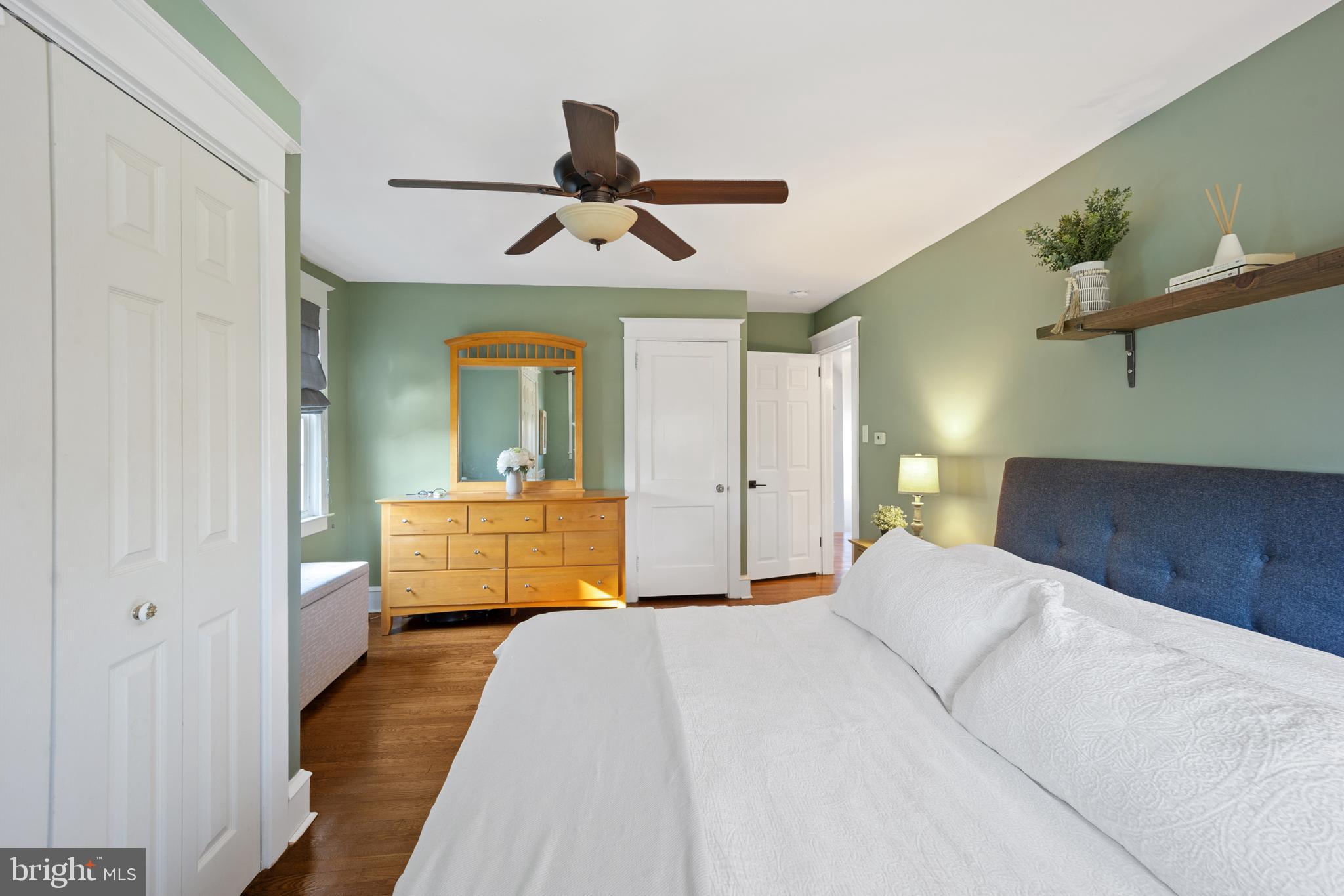 222 Lynbrooke Road Springfield, PA 19064 - Photo 19 of 42 Owner's Bedroom