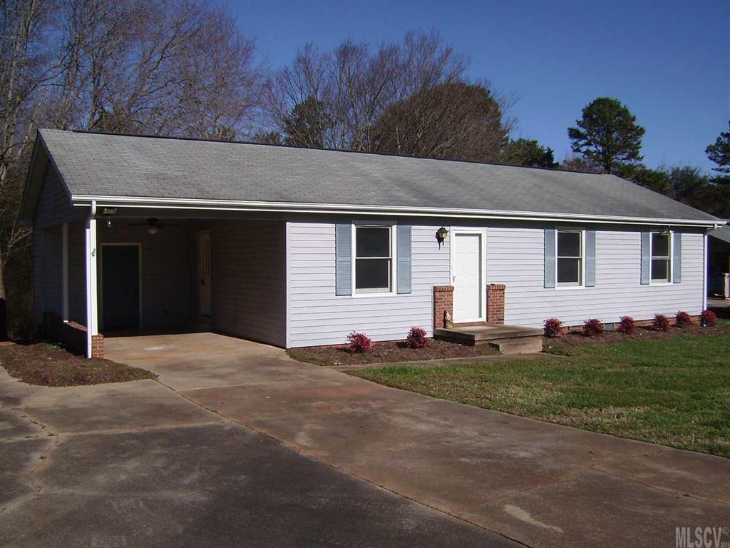 4556 Queens Road Hickory, NC 28602 - Photo 2 of 15