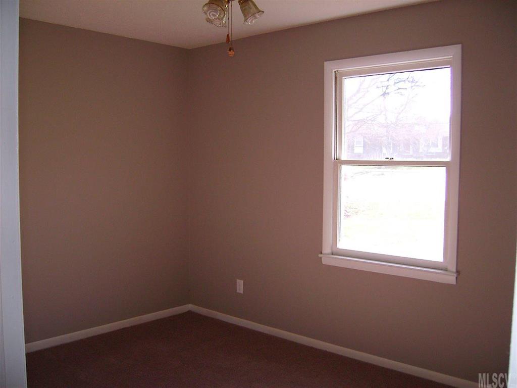 4556 Queens Road Hickory, NC 28602 - Photo 14 of 15