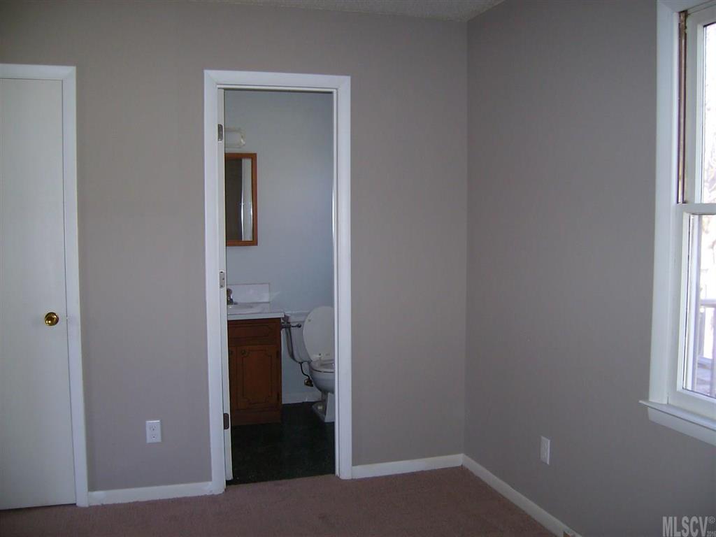 4556 Queens Road Hickory, NC 28602 - Photo 3 of 15