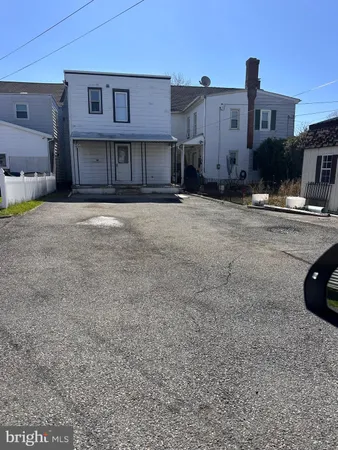 $200,000 | 109 South Chestnut Street, Fleetwood, PA 19522