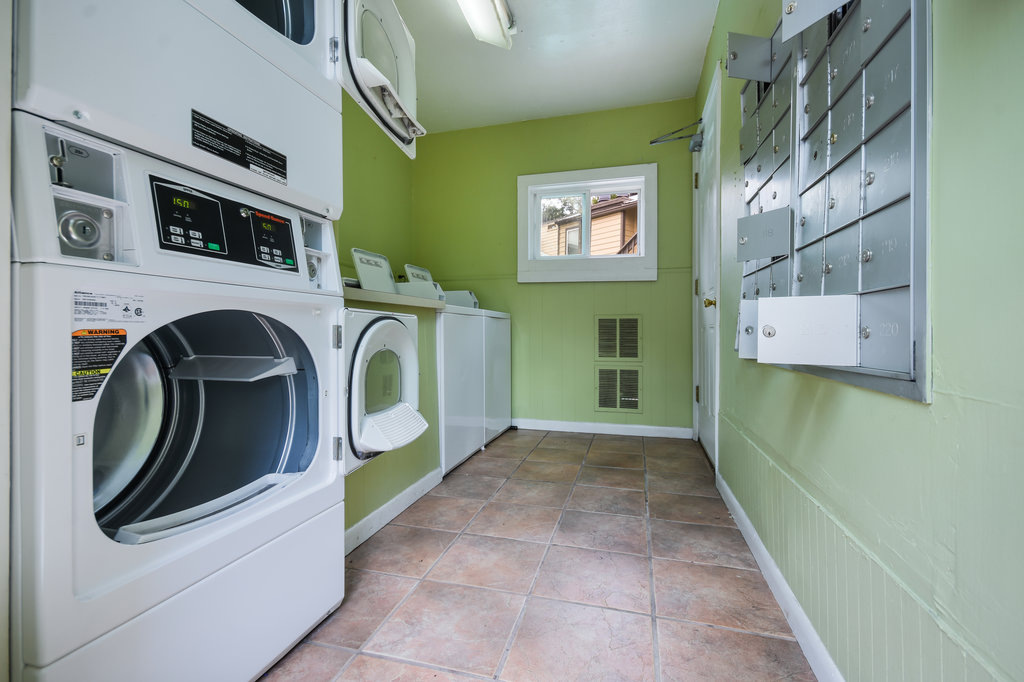 1000 West 26th Street, Unit 102 Austin, TX 78705 - Photo 22 of 23 a view of a door with a washer and dryer