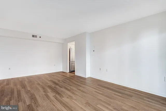 $399,900 | 1301 North Courthouse Road, Unit 705, Arlington, VA 22201