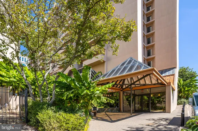 $399,900 | 1301 North Courthouse Road, Unit 705, Arlington, VA 22201